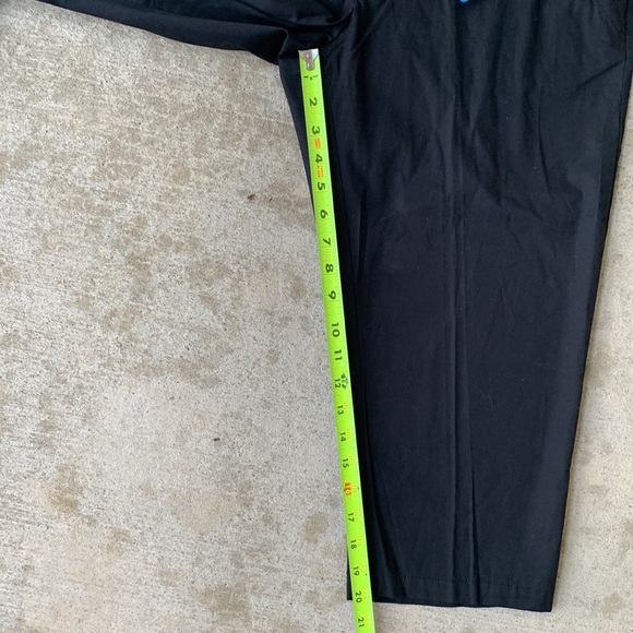 Columbia Capri Pants - Picture 6 of 12